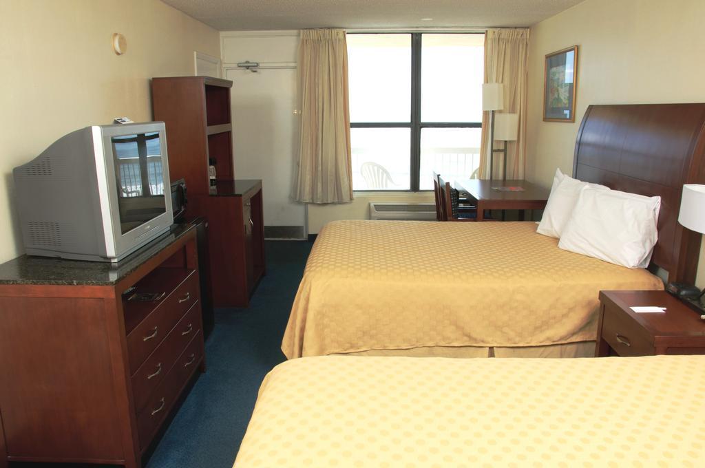 Comfort Inn & Suites Daytona Beach Oceanfront Экстерьер фото